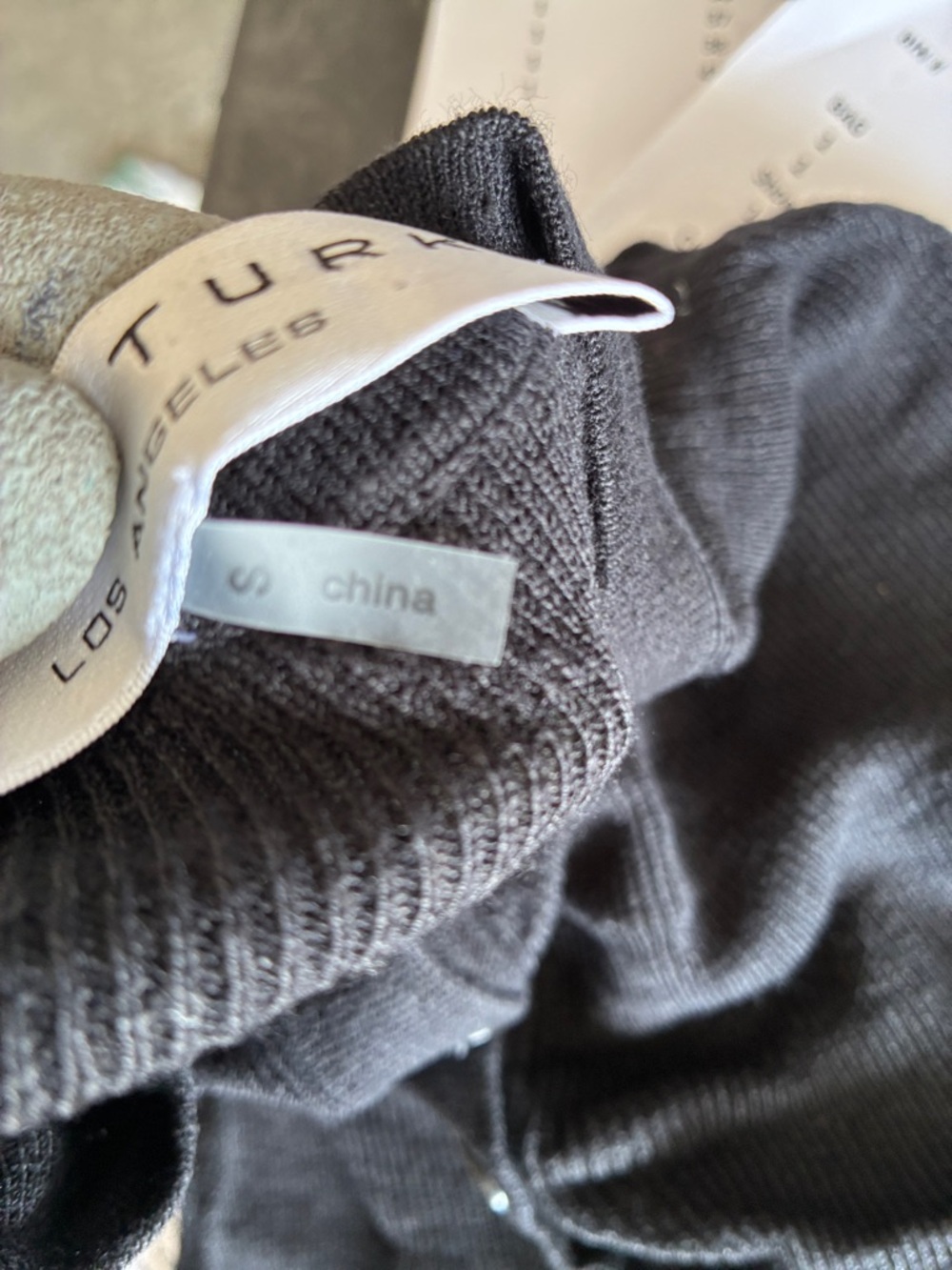 Trina Turk linen blend long sleeve button front black fitted cardigan top - Picture 11 of 11